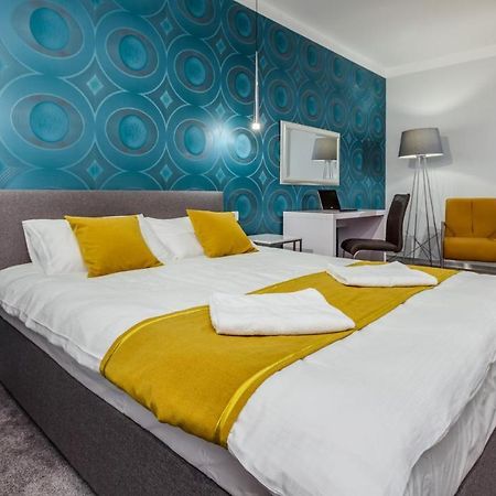 Apartamenty Homely Place Centrum - Stary Rynek - Parking Познан Екстериор снимка