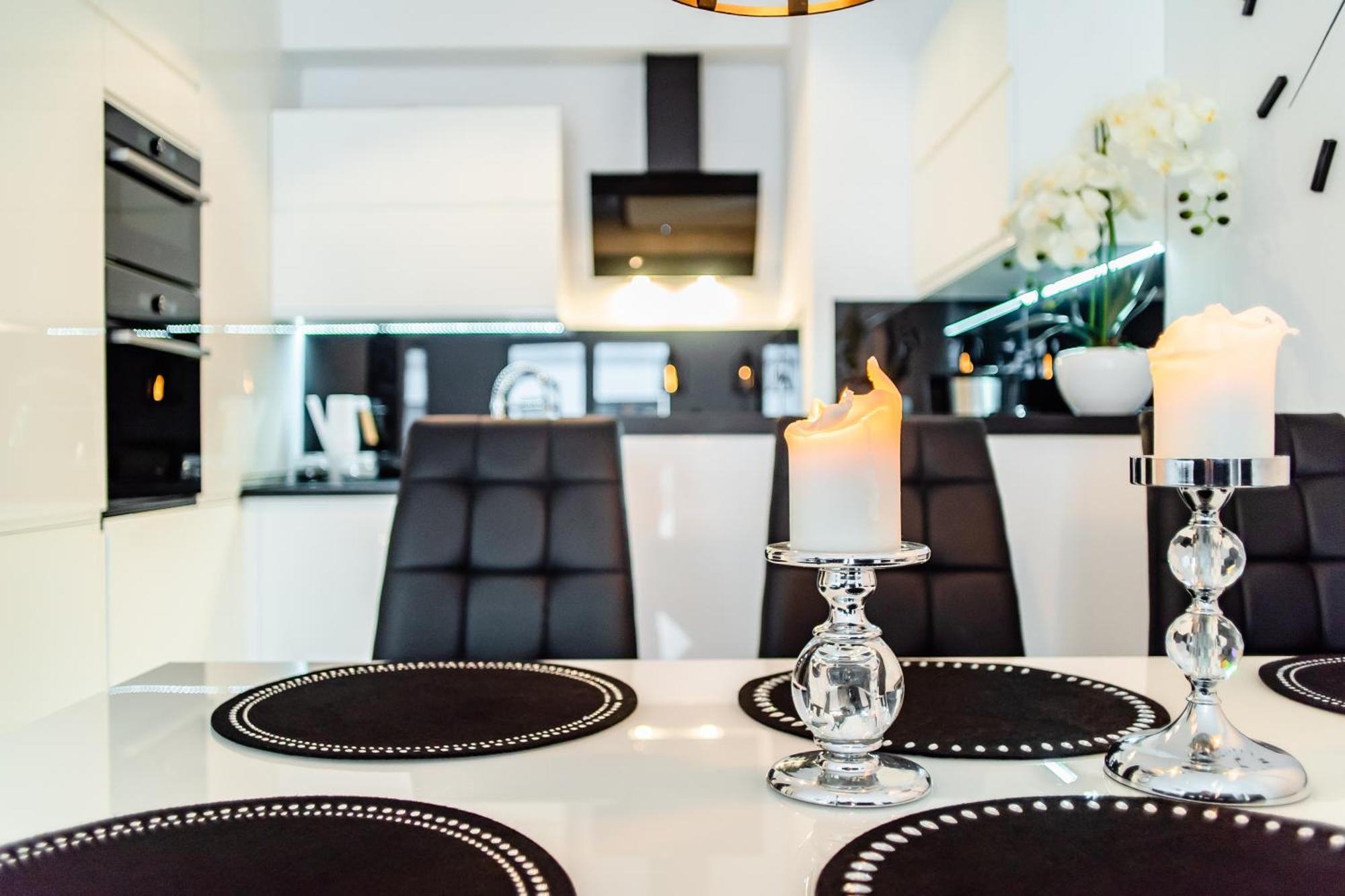 Apartamenty Homely Place Centrum - Stary Rynek - Parking Познан Екстериор снимка