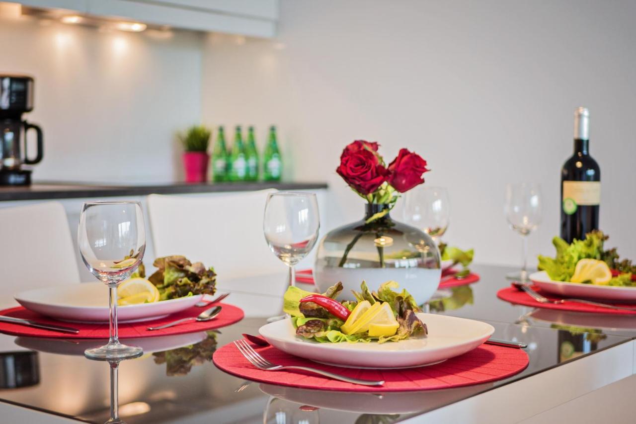 Apartamenty Homely Place Centrum - Stary Rynek - Parking Познан Екстериор снимка