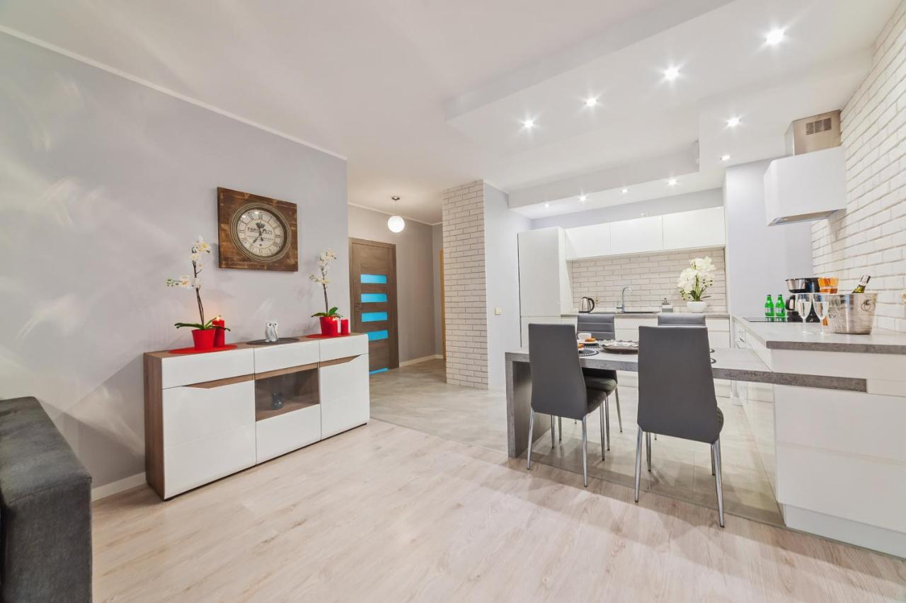 Apartamenty Homely Place Centrum - Stary Rynek - Parking Познан Екстериор снимка