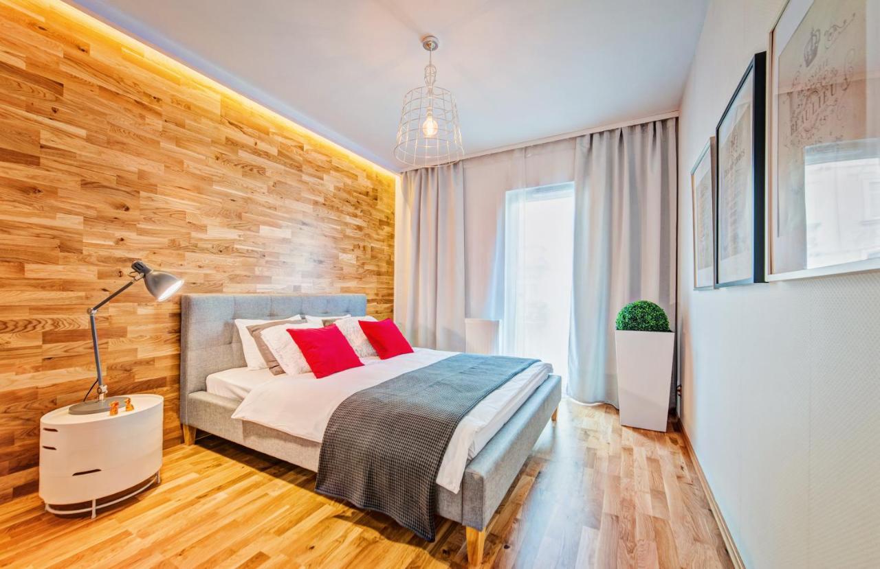 Apartamenty Homely Place Centrum - Stary Rynek - Parking Познан Екстериор снимка