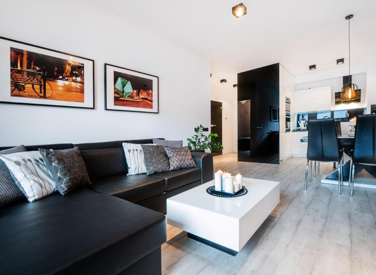 Apartamenty Homely Place Centrum - Stary Rynek - Parking Познан Екстериор снимка